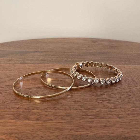gold bangle stack bundle of three - Picture 2 of 4
